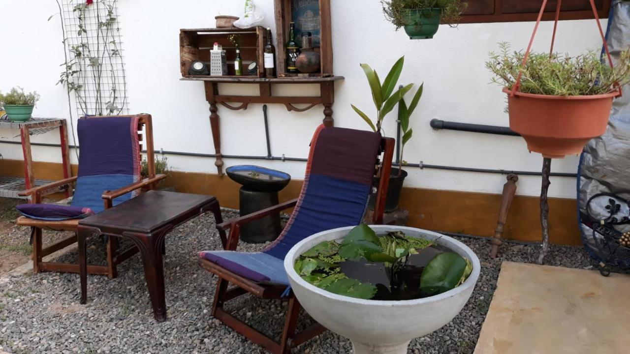 Wine Tree Garden Guesthouse Mirissa Buitenkant foto